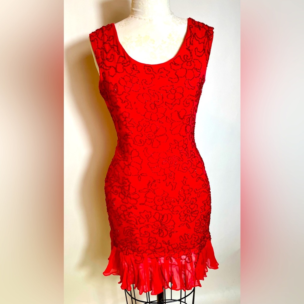 Used Carmen Marc Valvo, vintage from 90’s. I love this dress!